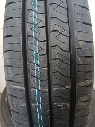 205 R14 C 109/107Q KC53 KUMHO PORTRAN KC53