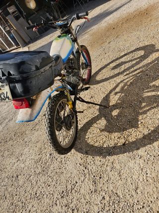 SE VENDE MOTO PUCH MINICROSS 800€