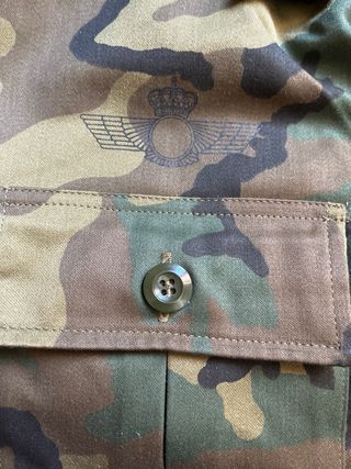 Uniforme militar nuevo