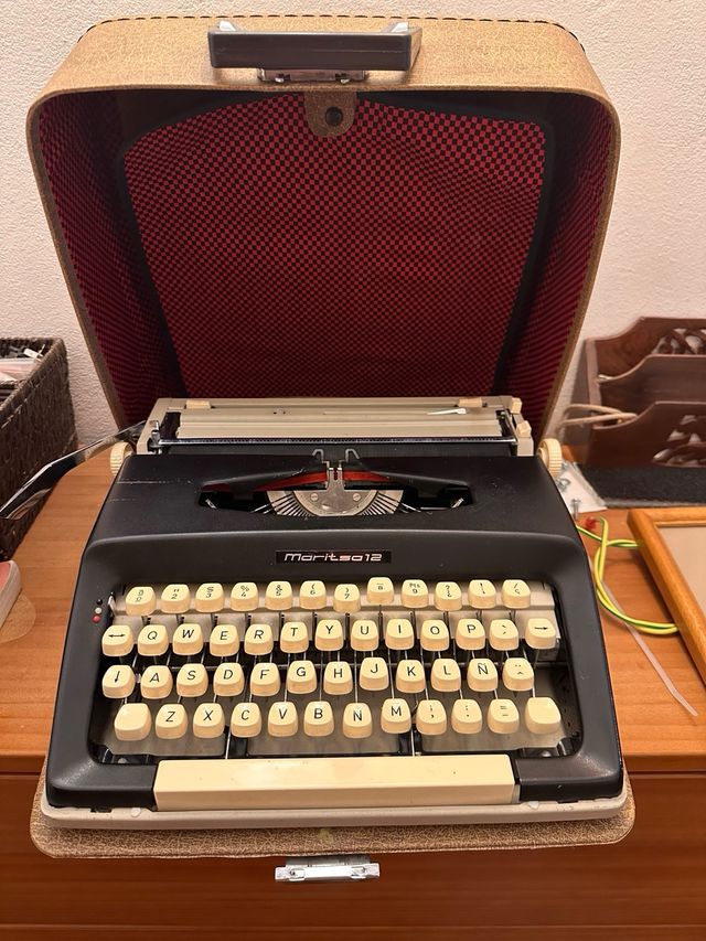 Maquina de escribir martisa12