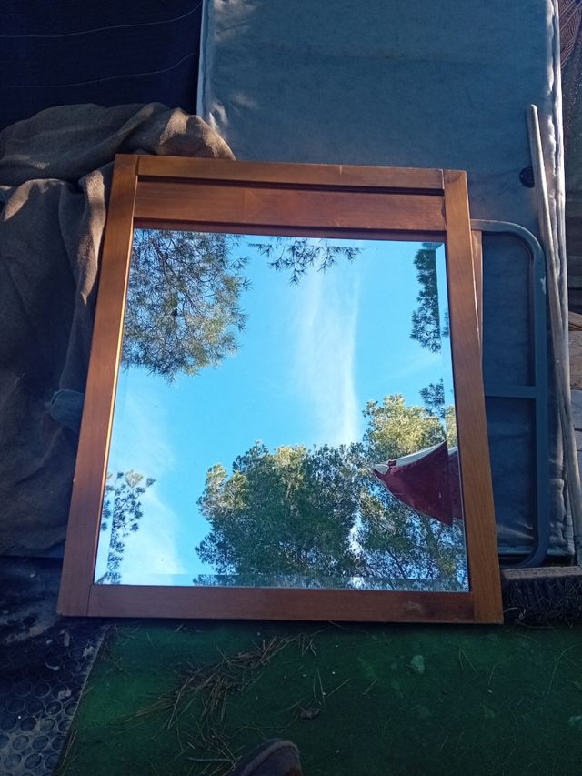 Espejo antiguo de bitro