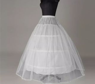 Vestido de comunión con cancan y bolsa para colgar