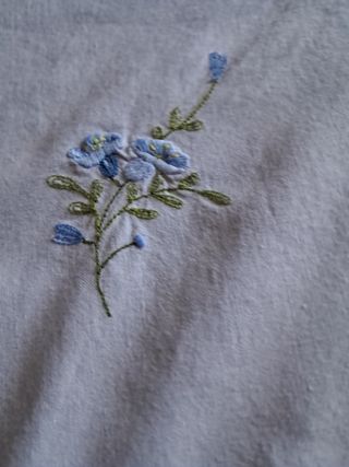 Tovaglia bianca con 12 tovaglioli