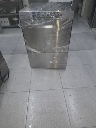 Lavavajillas industrial