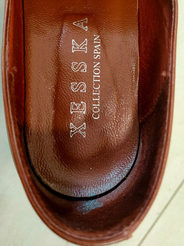 Zapatos de Mujer Piel con Tacón.