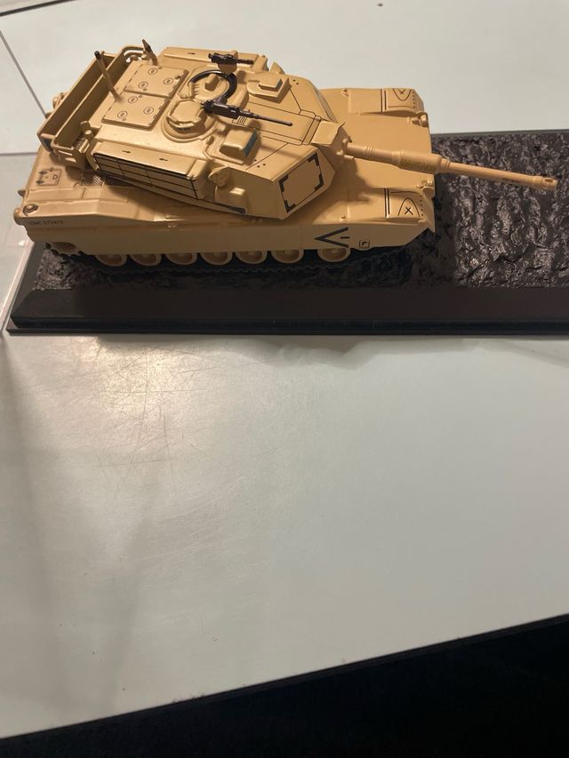 Modellino carro armato