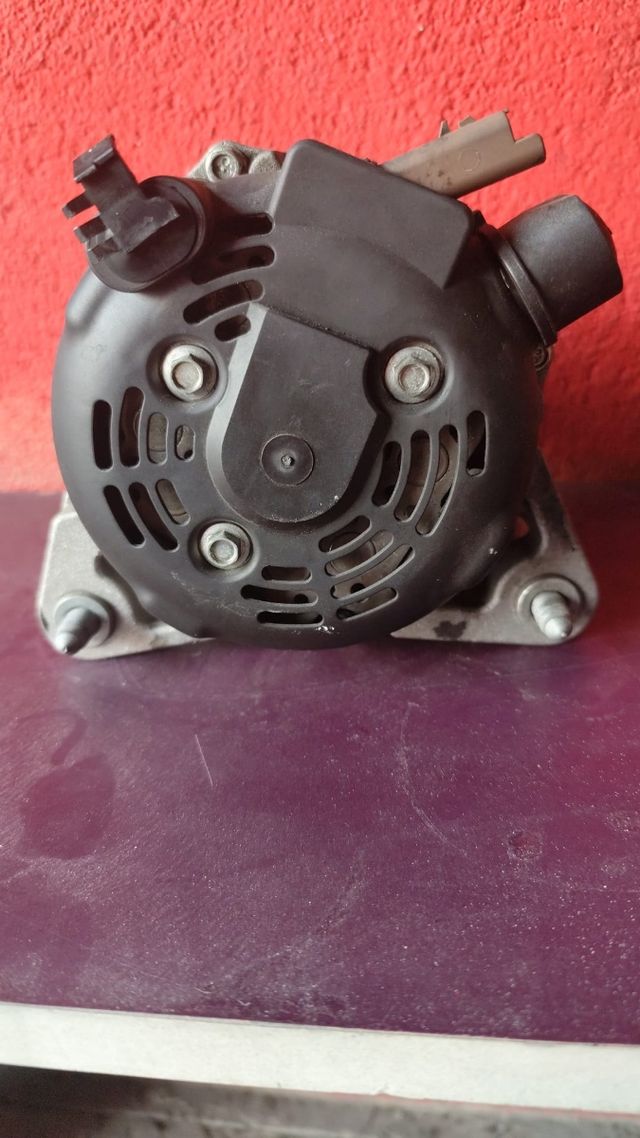 Alternador Peugeot 208