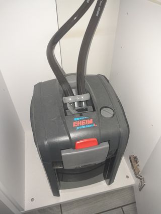 Acuario con mesa aquael 125 litros