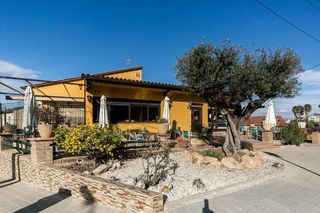 Chalet en venta en Guiera - Montflorit en Cerdanyola del Vallès