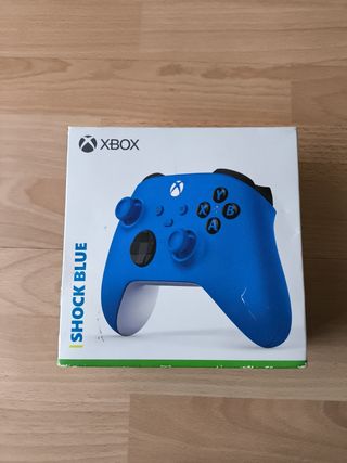 Caja mando Xbox series blue.
