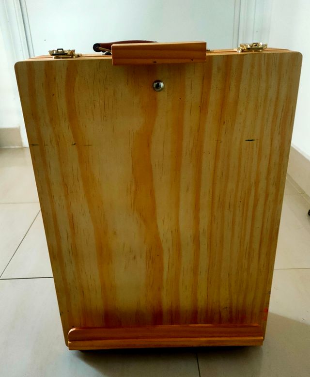 Caja De Pintura Acrílico Con Caballete
