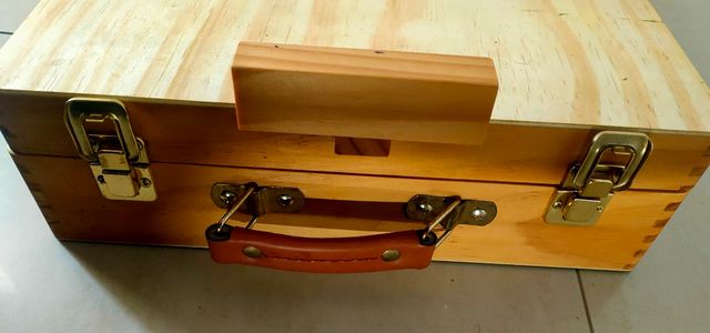 Caja De Pintura Acrílico Con Caballete