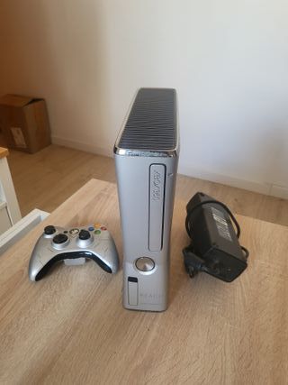 XBOX 360 EDICION ESPECIAL HALO REACH NEGOCIABLE