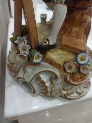 FIGURA DE PORCELANA ANTIGUA DE 200 AÑOS APROX.