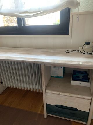 Cama de 90 de madera con estanterias