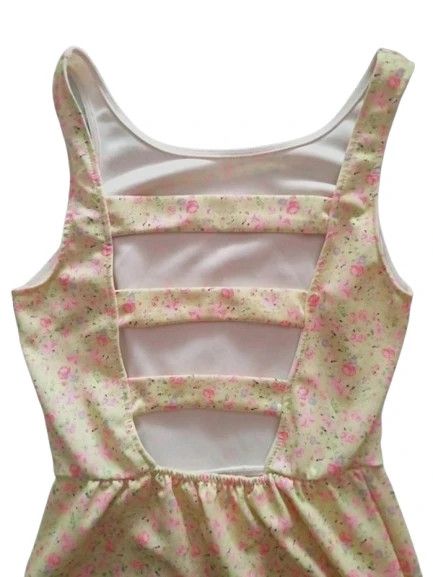 Vestido floral de Bershka