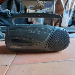 Radio cassette