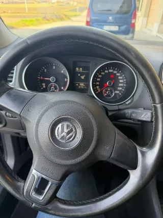 Volkswagen Golf VI 2011