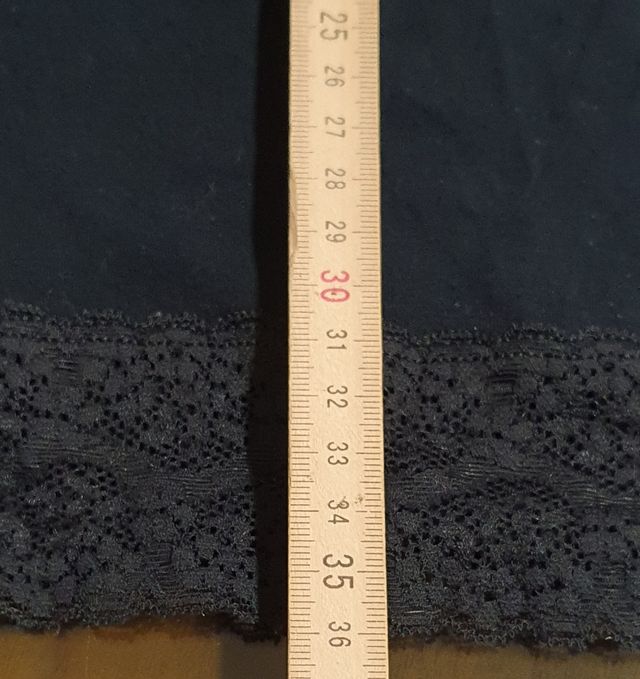 Coppia di canottiere nere