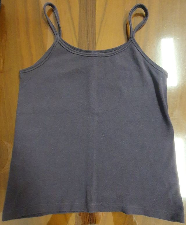 Coppia di canottiere nere