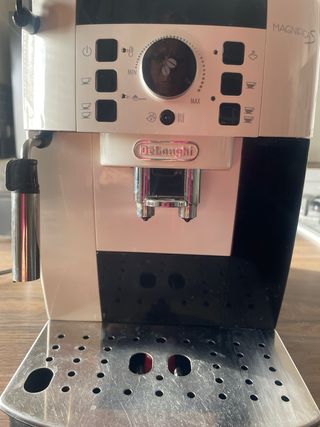 Macchina caffe de longhi magnifica