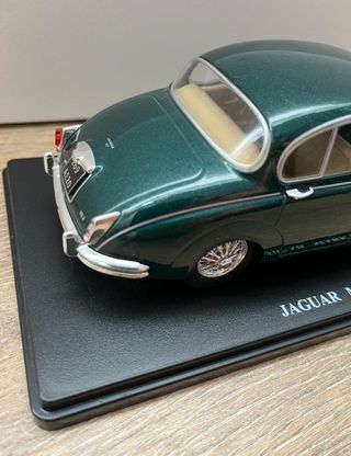 Jaguar Mark II 3.8 1960 1:24