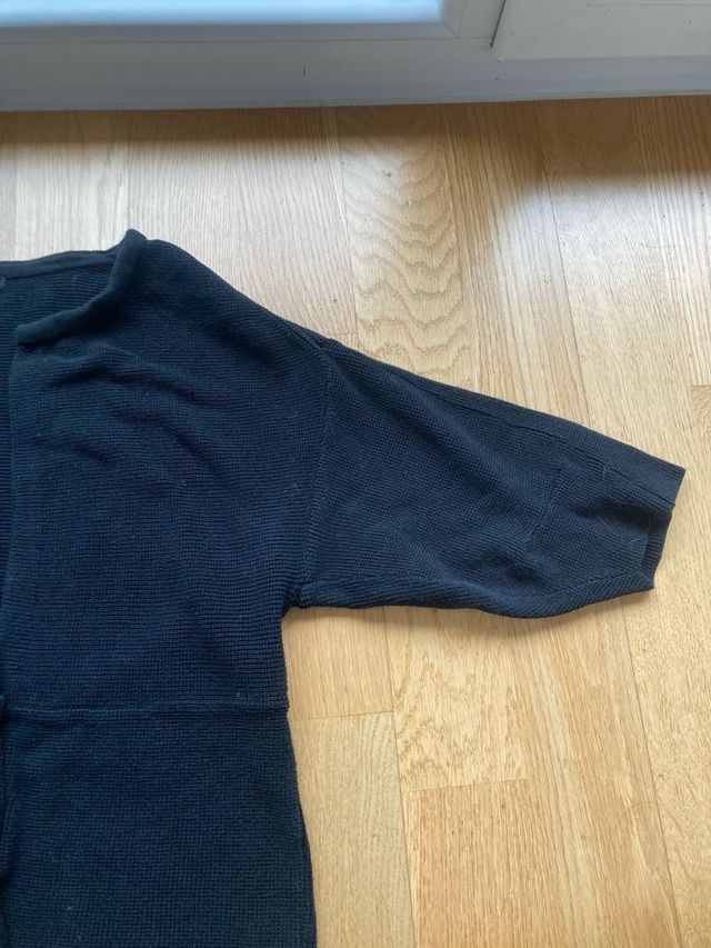 Cardigan negro de Sfera