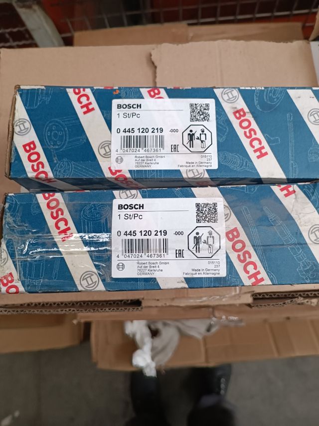 DUE INIETTORI PER MOTORE MAN TGA E TGX