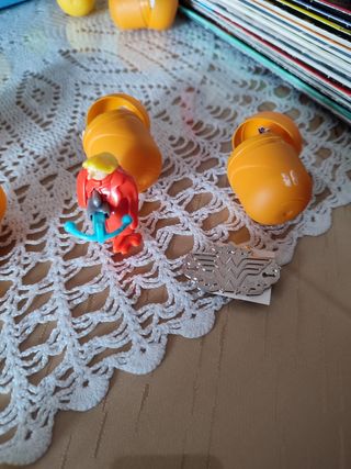 Miniaturas Kinder y Varios