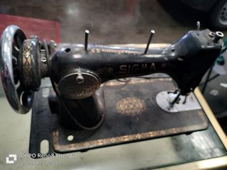 Maquina de coser antigua