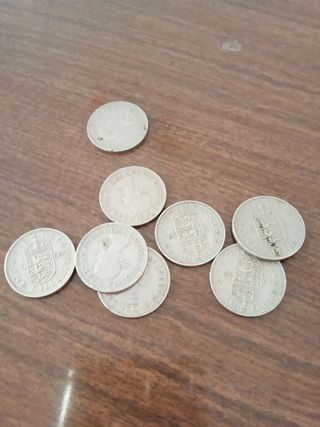 Alcancía moneda inglesa vintage con chelines
