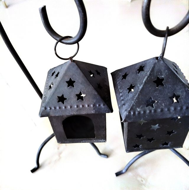 COPPIA DI PORTACANDELE METALLICI