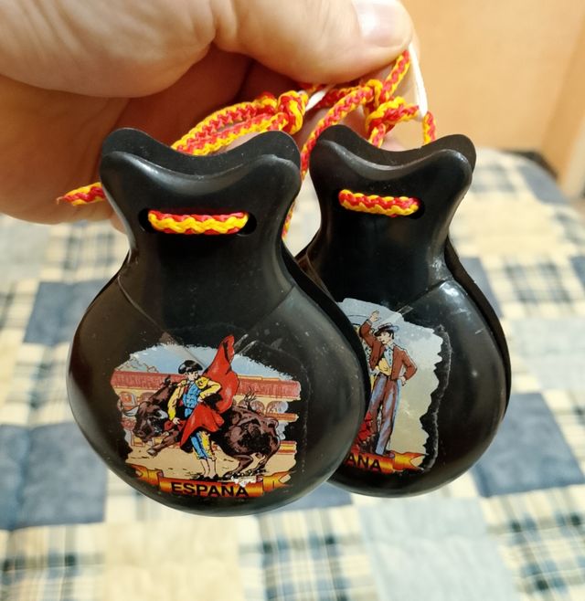 Castañuelas compradas en Madrid