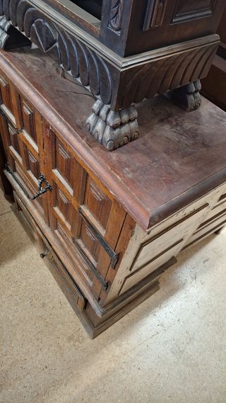 Mueble antiguo