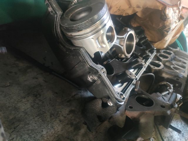 Despiece motor Audi A4 bke brb