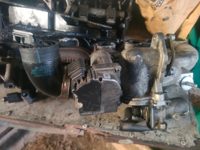 Despiece motor Audi A4 bke brb