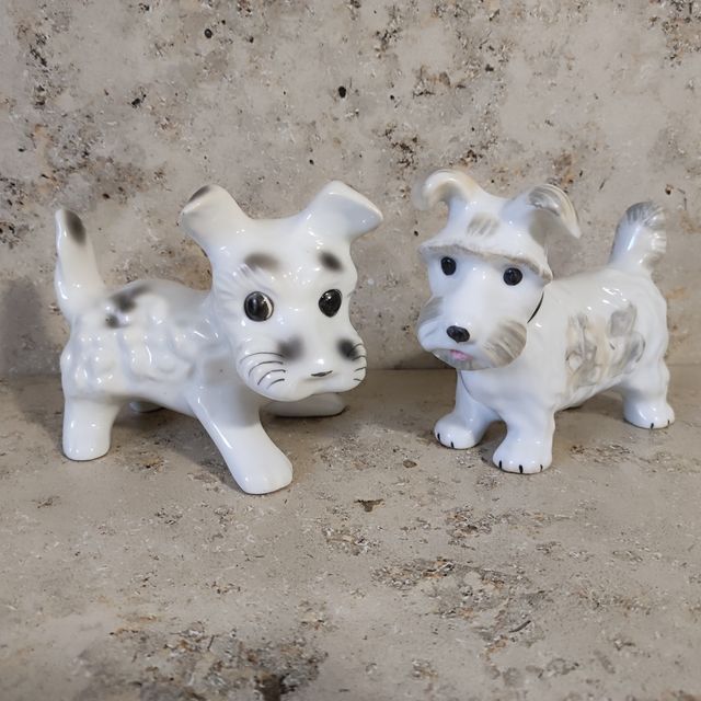 Statuette Soprammobili in Porcellana rumena Alba I