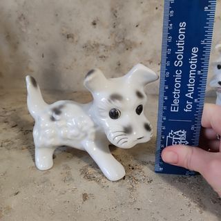 Statuette Soprammobili in Porcellana rumena Alba I