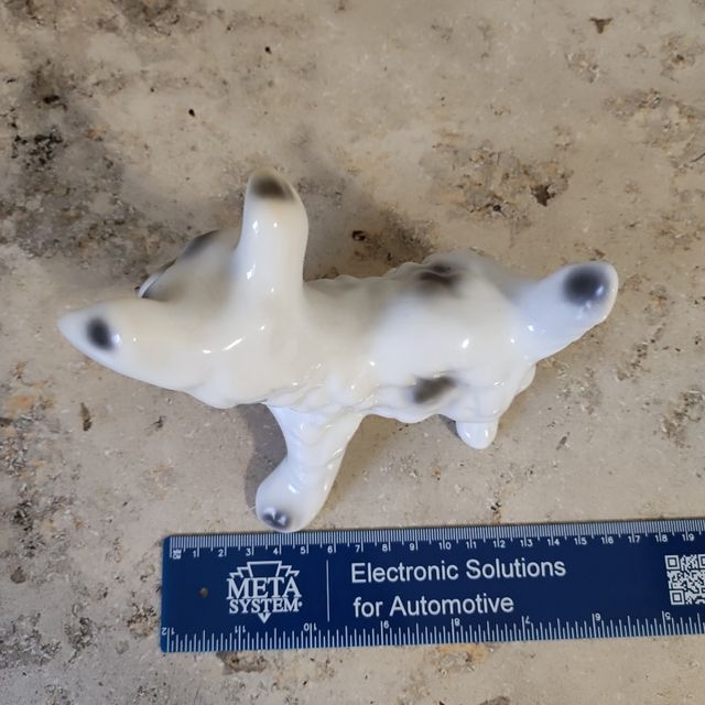 Statuette Soprammobili in Porcellana rumena Alba I