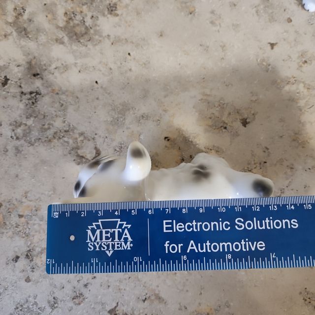 Statuette Soprammobili in Porcellana rumena Alba I