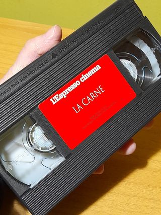 VIDEOCASSETTA VHS FILM EROTICO LA CARNE