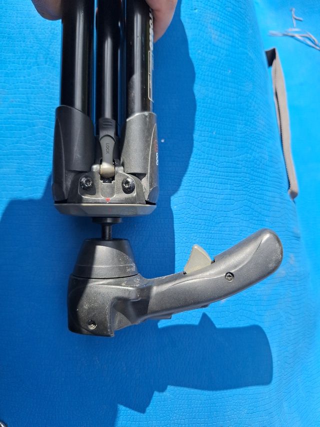 Trípode manfrotto 785b