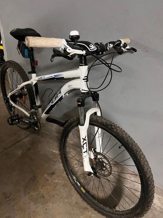 Bicicleta montaña BH