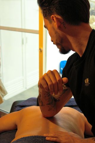 MASAJISTA DEPORTIVO A DOMICILIO