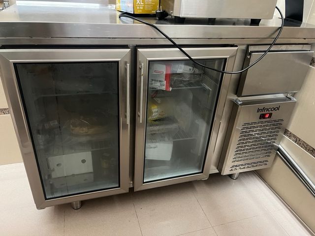 Vitrina frio dos puertas