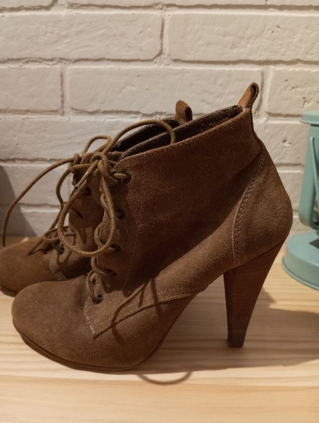 Botín piel tacón alto n.38