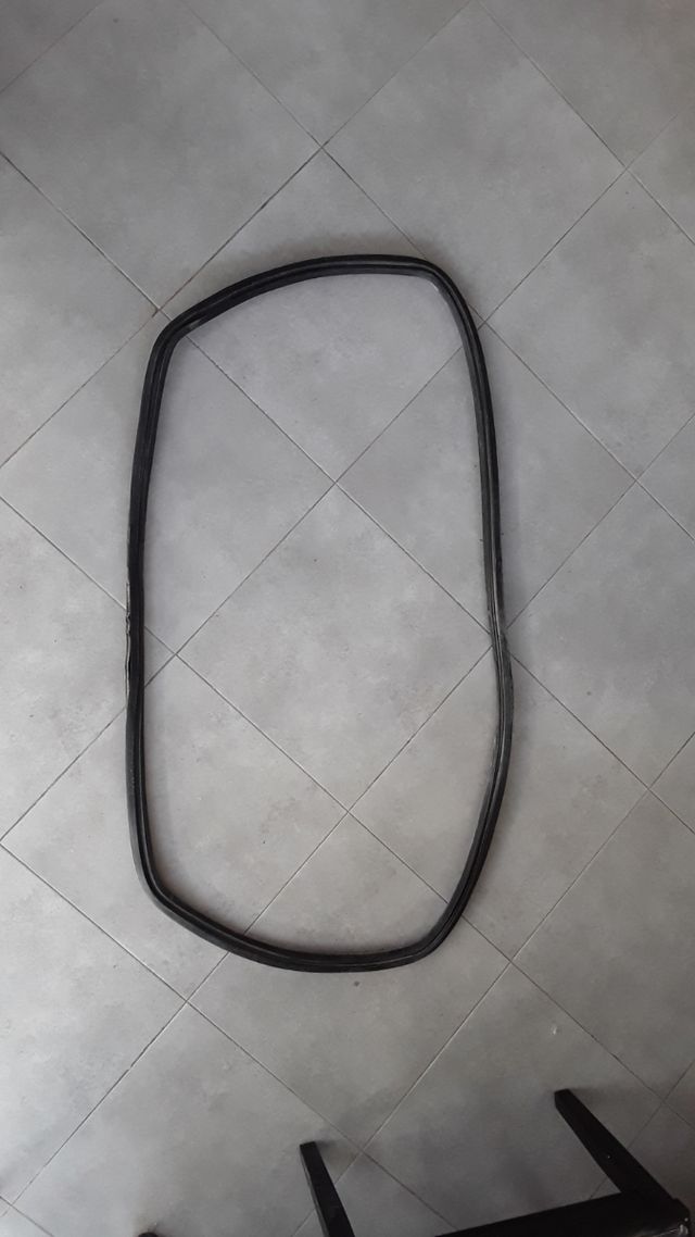 Marco de ventana delantera BMW e 21