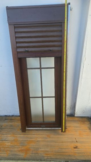 Ventana aluminio color embero 1.45x0.56