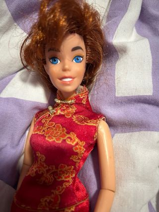 Muñeca tipo barbie Anastasia disney vintage 1997