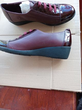 Zapatos piel  pies delicados 40